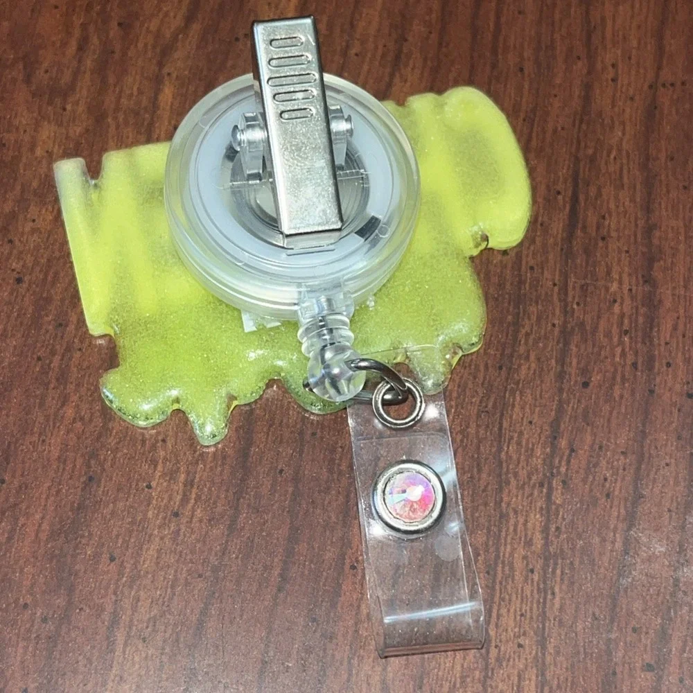 Chicken Mom Interchangeable Retractable Reel‎ Chrome Badge ID Card Holder Clip